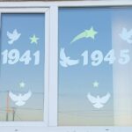 Акцию "Окна Победы" поддержали воспитанники детского сада и их семьи